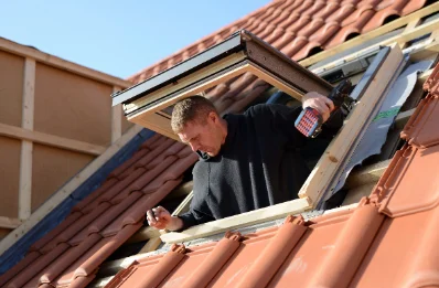 Pose de fenêtres de toit Velux à Ligueux